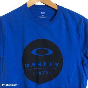 Oakley T-Shirt Mens Small Short Sleeve Blue Crew Neck Regular Fit Graphic Logo